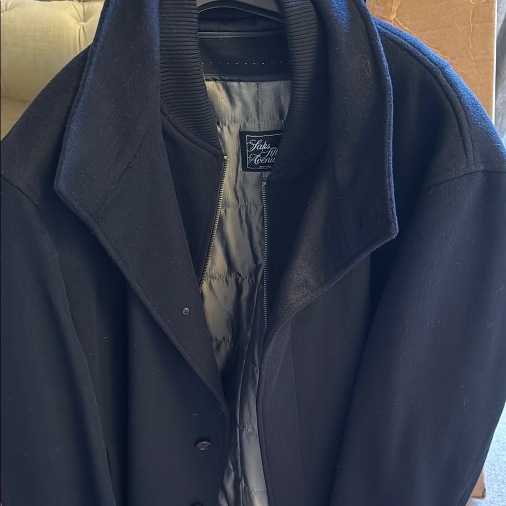 Saks Fifth Avenue Black cashmere Bomber Jacket with Classic Design